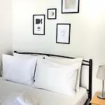 Urban * Λευκάδα